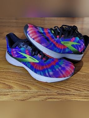 BROOKS 'Launch 8'  Road Running Shoes Size 8 - Tie Die Print